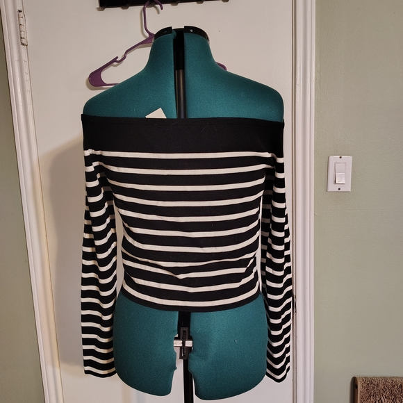 Banana Republic Off-Shoulder Sweater - Picture 2 of 4